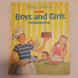 Vintage Betty Crocker 1965 Cookbook 