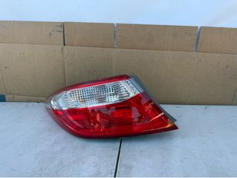 Toyota Camry -2015 2016 2017 Tail light tail lamp taillight left driver side LH original used OEM