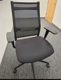 SitOnIt Seating office chairs