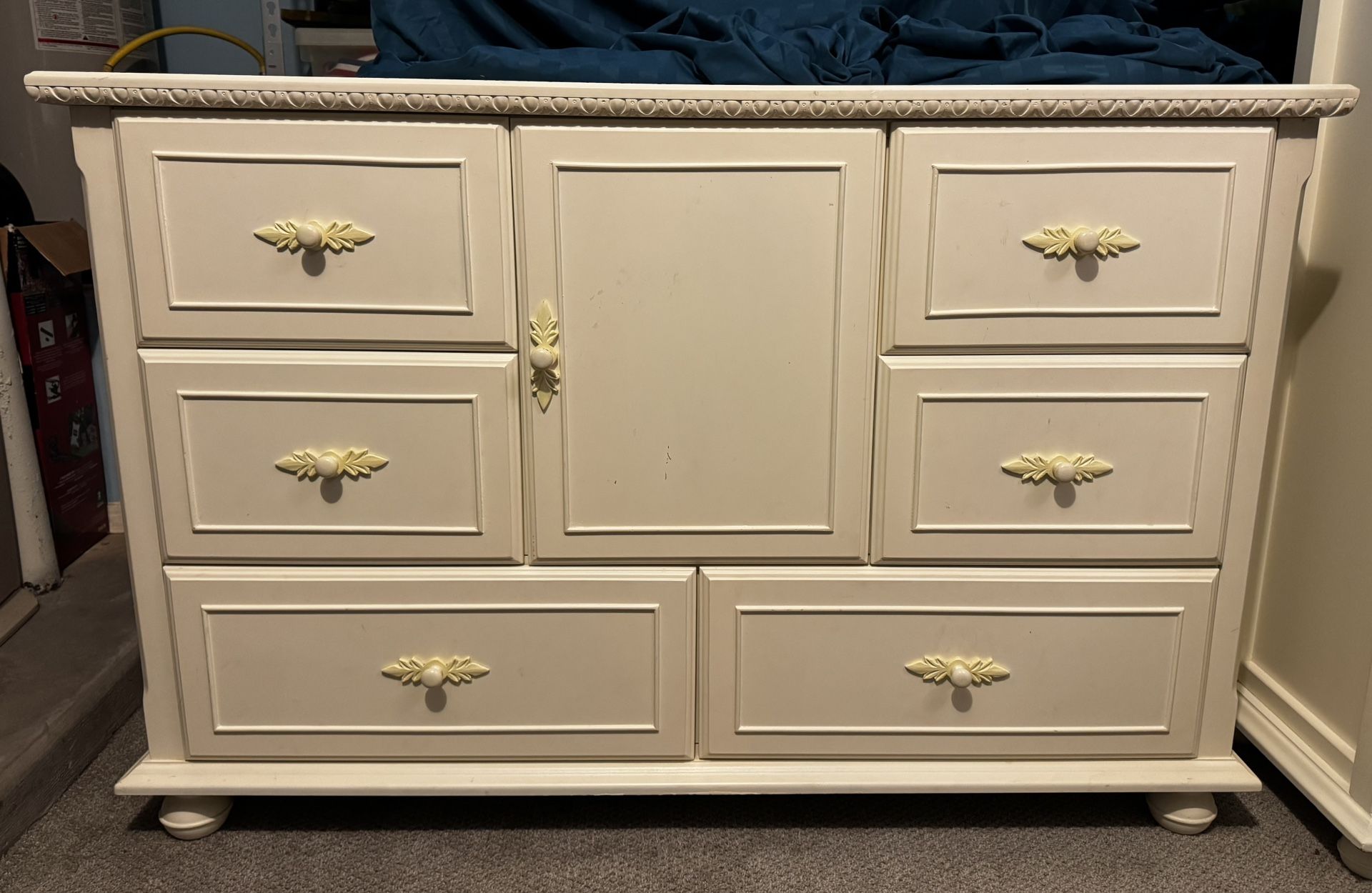 Twin bedroom set