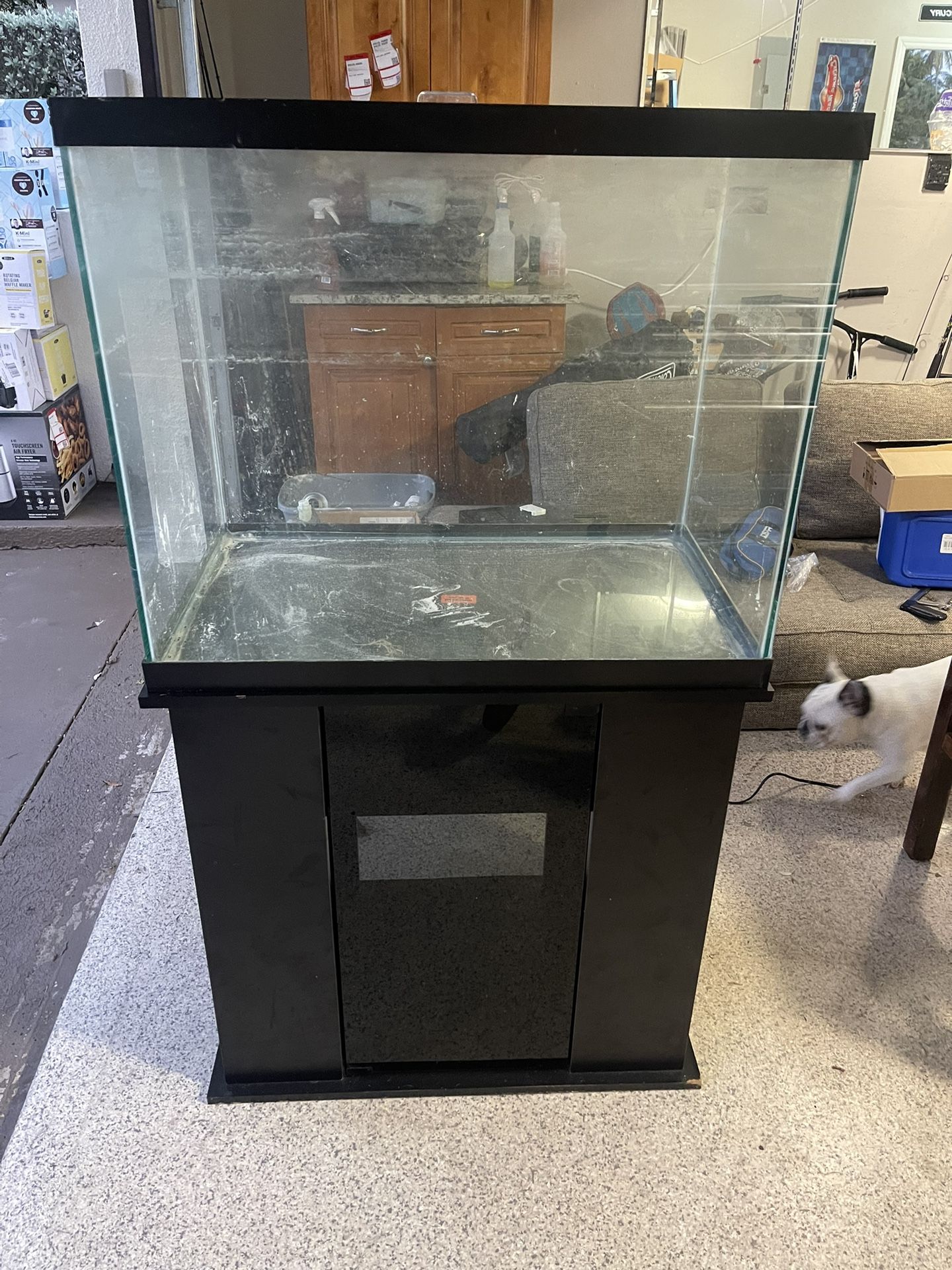 75 GALLON FISH TANK WITH GLASS TOP AND STAND