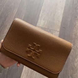 Tory Burch wallet 