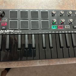Akai MPK Mini