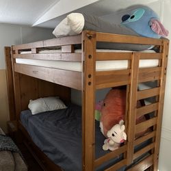 Bunkbed with Stairs