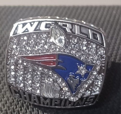 New England Patriots 2001 Championship Ring MVP Tom Brady Super Bowl Detailed 