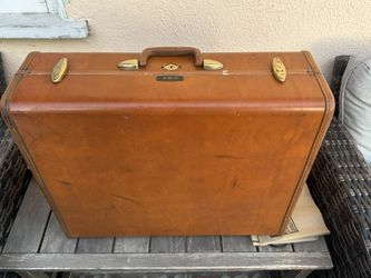 Samsonite luggage  Style 4637