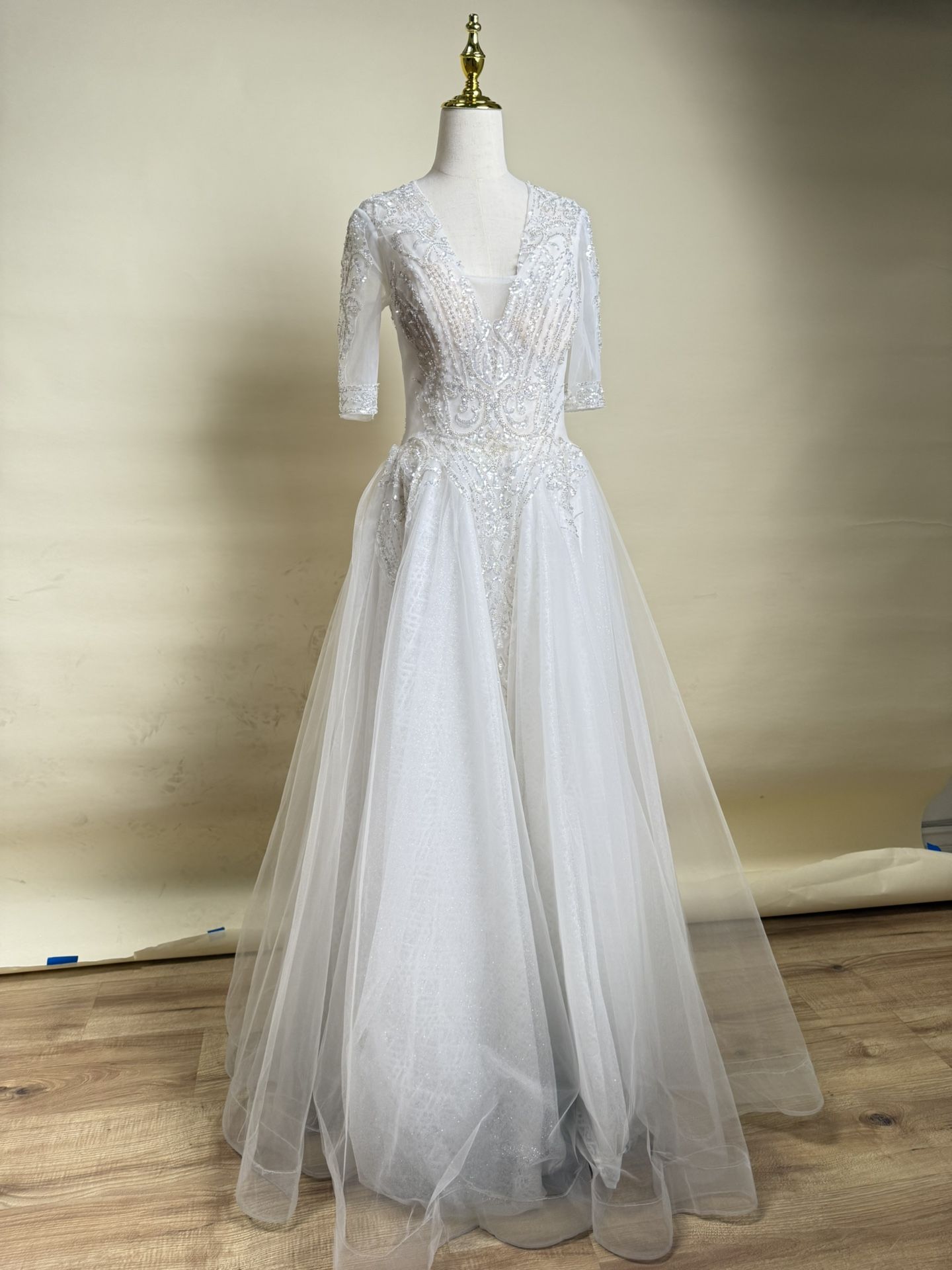 Half Sleeve Sequin V-Neck Wedding Dress – One Size – Irvine CA Local Pickup – $20