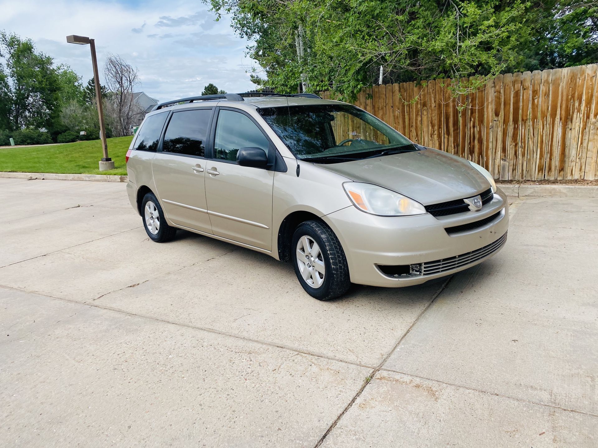 2004 Toyota Sienna