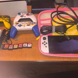 Nintendo Switch (OLED Model)