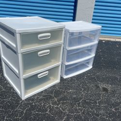 $25 for both! Two Plastic Drawer Storage Bin Drawer Chests! Great condition! 22x15x24in 19x20x27in