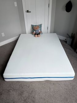 Nectar Kids Full Mattress - Like New