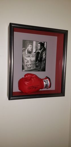 SMOKIN' JOE FRAZIER