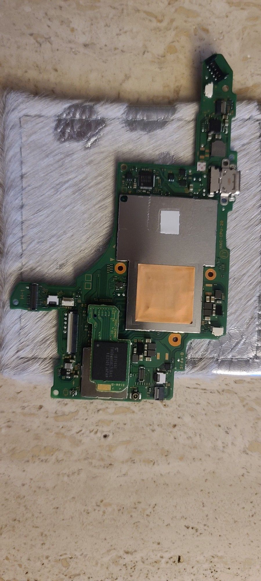 Nintendo switch shop logic board
