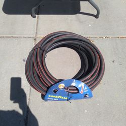 Rubber Hose 100ft  GoodYear.      New