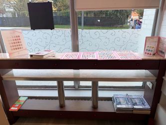 Nail dryer station