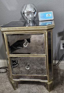 Gold mirrored 2-drawer nightstands (set of 2)