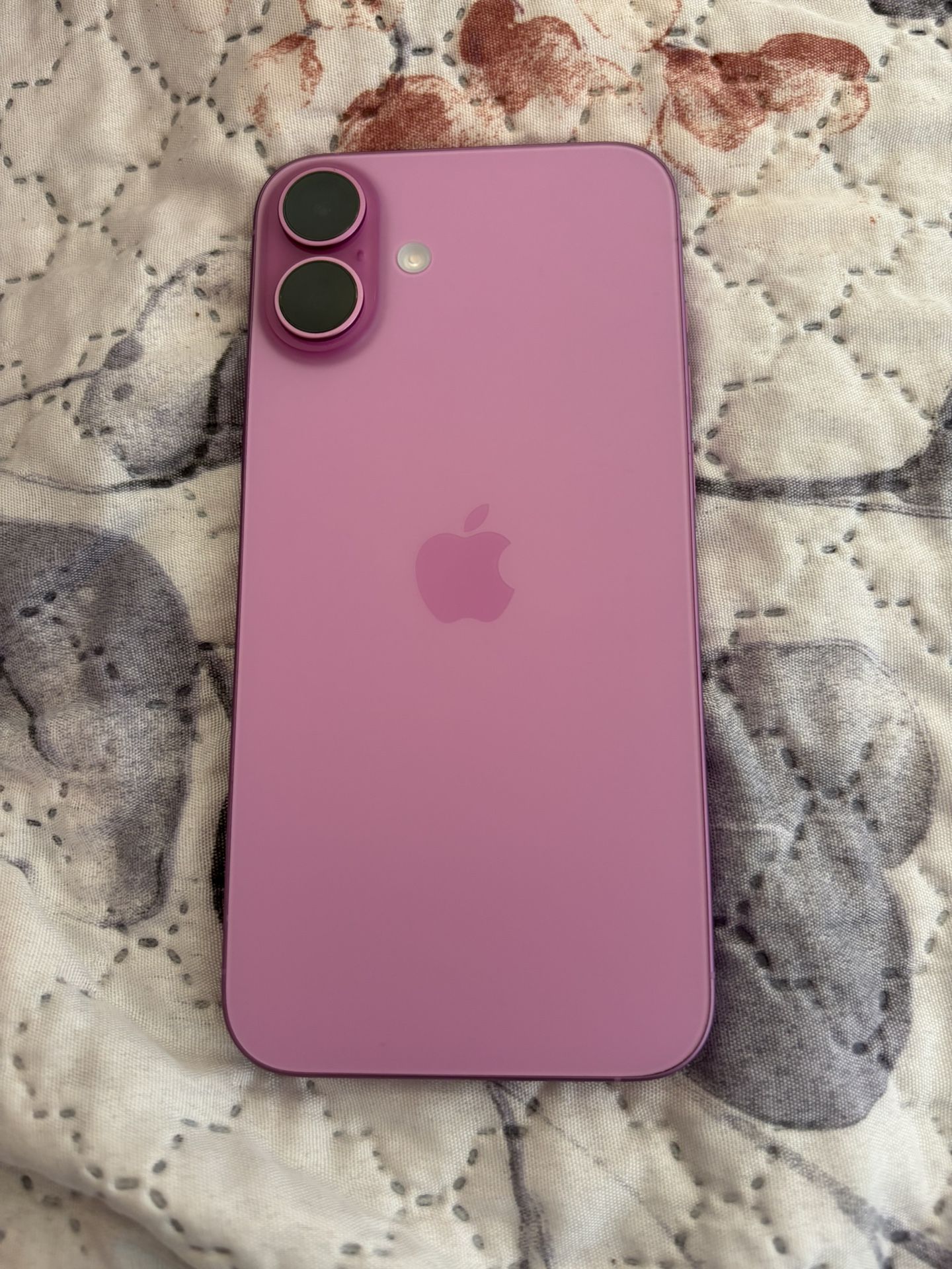 iPhone 16 Plus