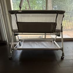 Bassinet 