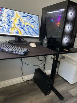 PC Gamer - AMD Ryzen 7 9800X3D + RTX 4060 Ti