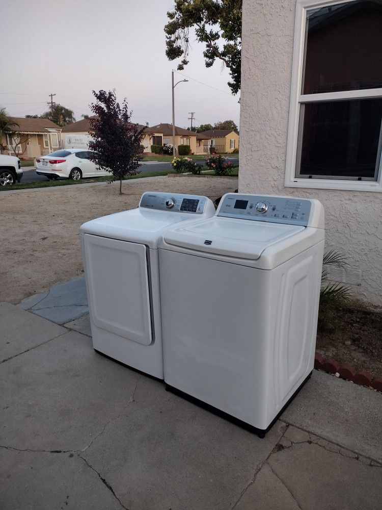 Washer And Gas Dryer 