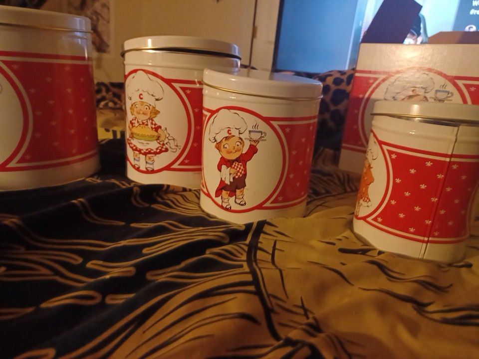 CAMPBELL'S CANISTERS w/free Wooden DOLLS