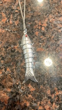 Fun silver tone flexible fish necklace
