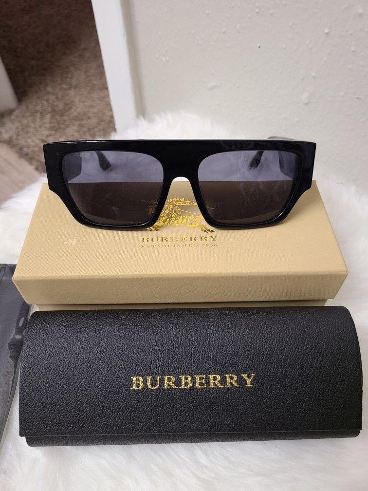 Burberry Micah Sunglasses New