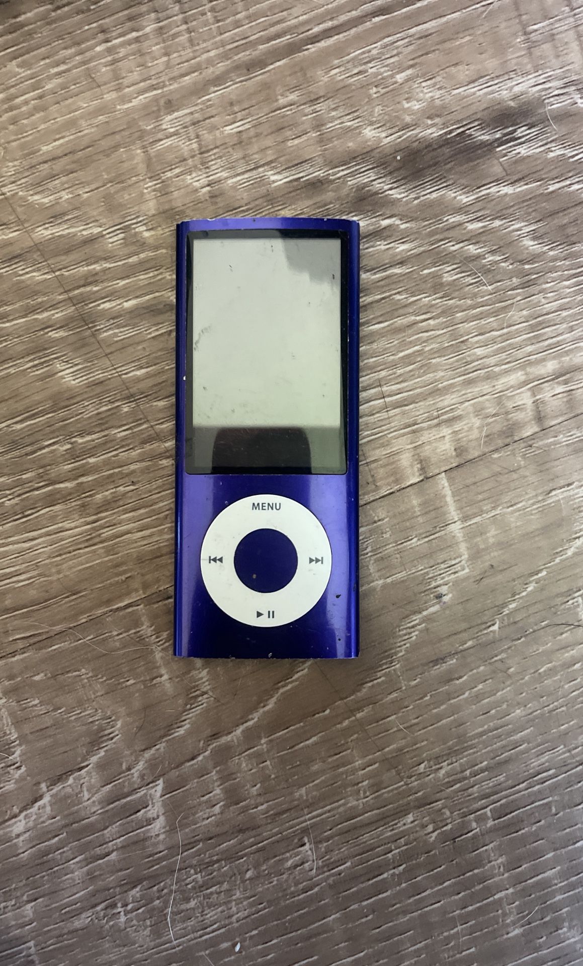 Apple iPod Nano A1320 Purple Handheld 5th Generation 2.8 inch Screen