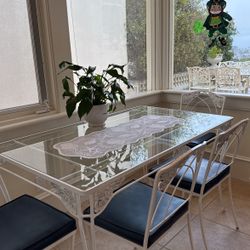 Vintage Table With 6 Chairs 