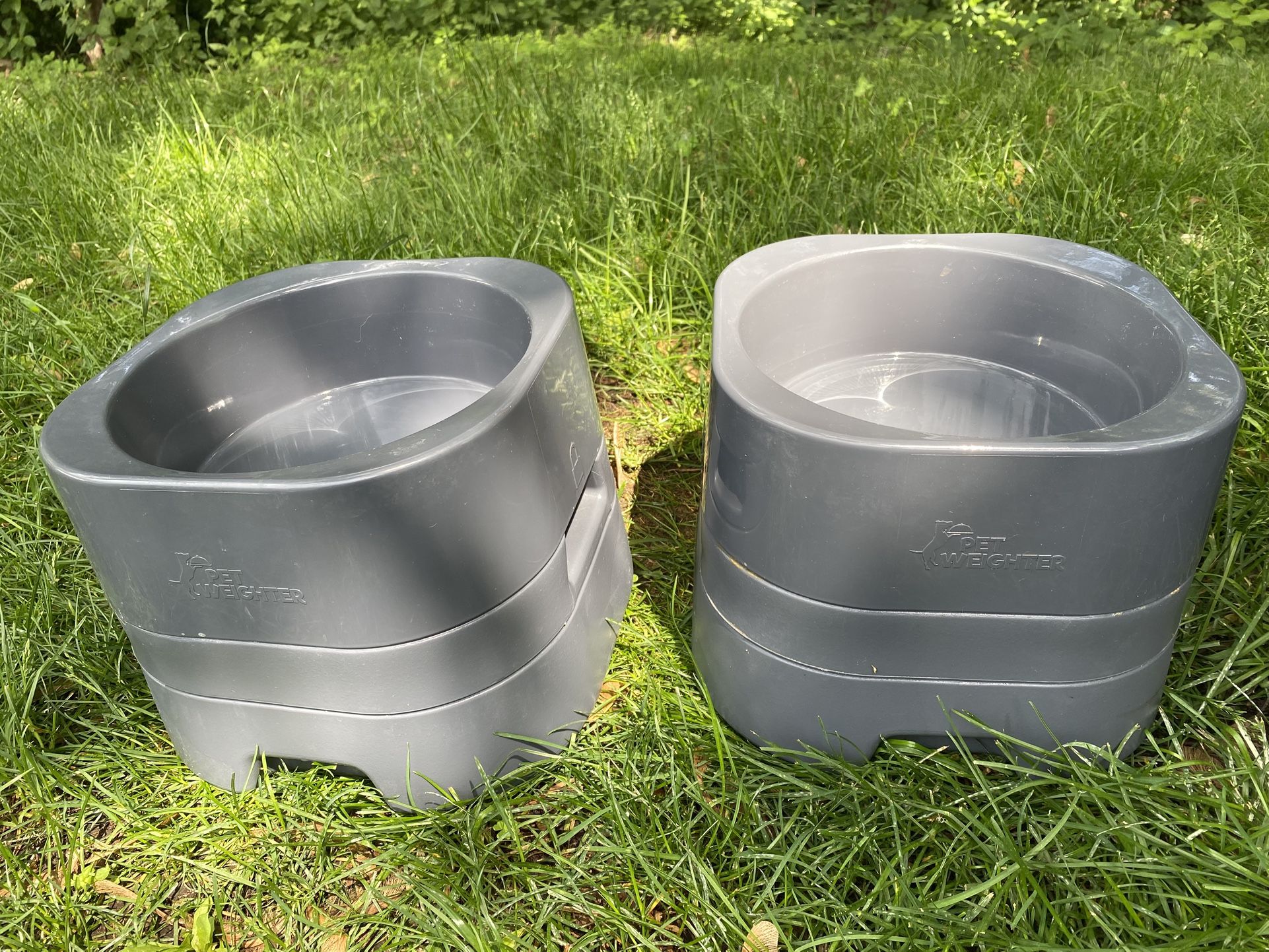 PetWeighter, Large & Heavy, Elevated Dog & Cat Water Bowl (Large) - Gray