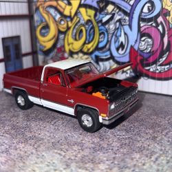 1/64 Chevy Truck