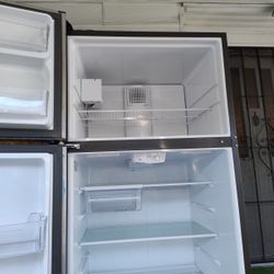 It Is Made By GE It's A Good Refrigerator Never Gave Me No Problem