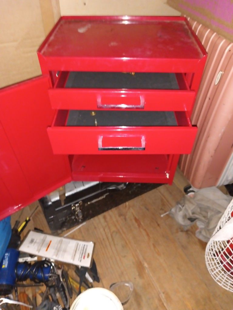 Two Drawer Tool Box With Lock
