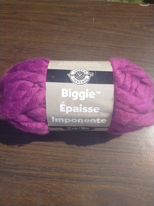 Loops & Threads Biggie Yarn