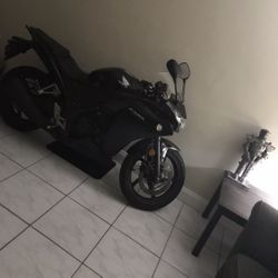 Honda CBR 250r