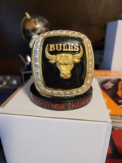 1(contact info removed) bulls championship ring statue