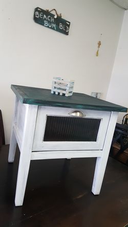 Gorgeous Cottage Chic Side Table/ Nightstand