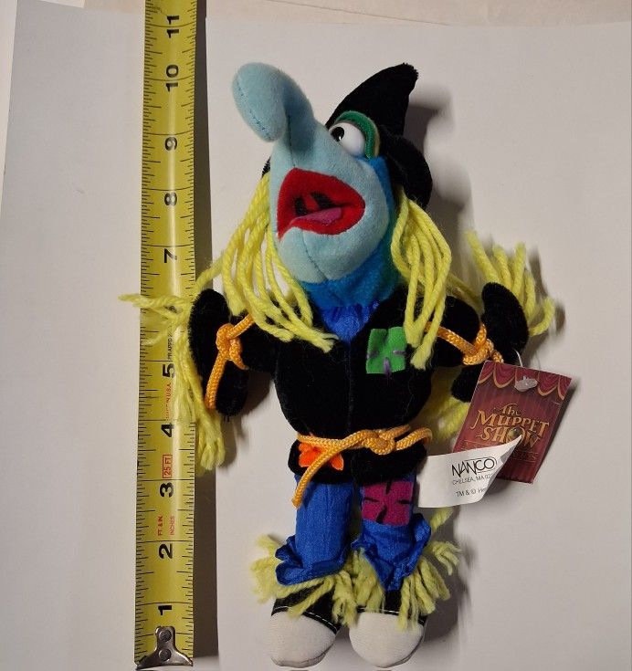 25th Anniversary The Muppets Gonzo As A Scarecrow