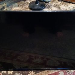 Roku Flatscreen T. V. 44inch 