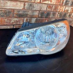2007-2009 Hyundai Elantra OEM Headlight