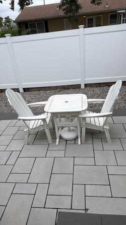 White Outdoor Patio Bistro set