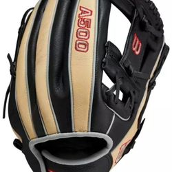 Brand New Wilson A500 11.5 inch Youth Infield Baseball Glove Black Blonde Size 11.5"