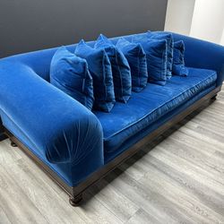 Couch Mint Condition 