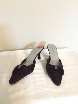 High Heels- New, Karen Scott