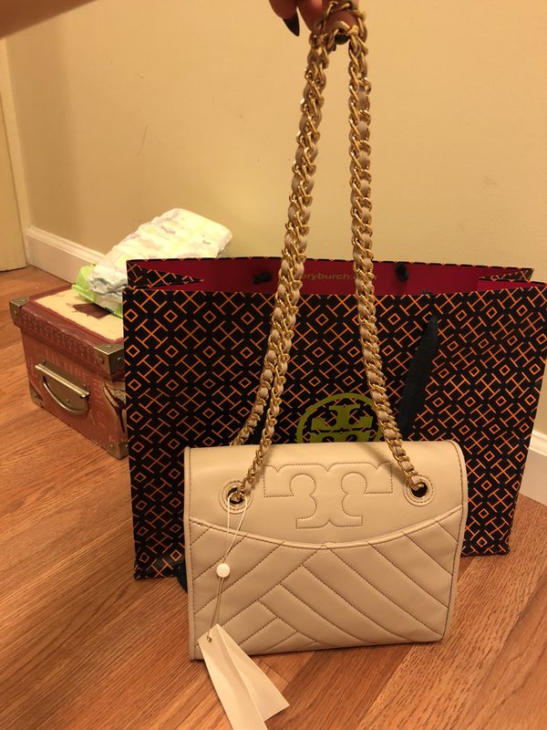 Tory Burch Alexa Convertible Shoulder for Sale in San Leandro, CA - OfferUp