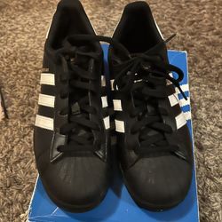 6Y Boys Adidas Superstar Shoes 