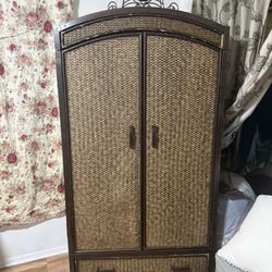 Armoire/tv Cabinet