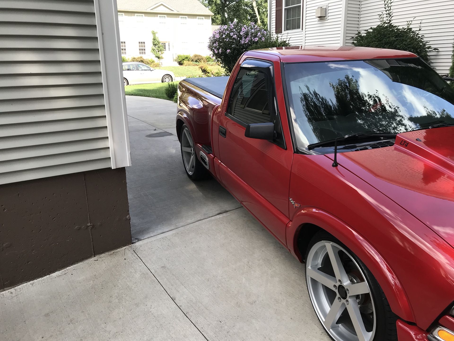Hot Rod 98 S10 Step Side Wide Body With Grand Sport Corvette Drive Train. LT4