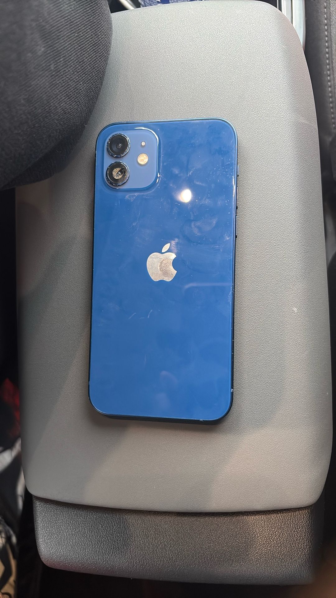 iPhone 12 (Blue)