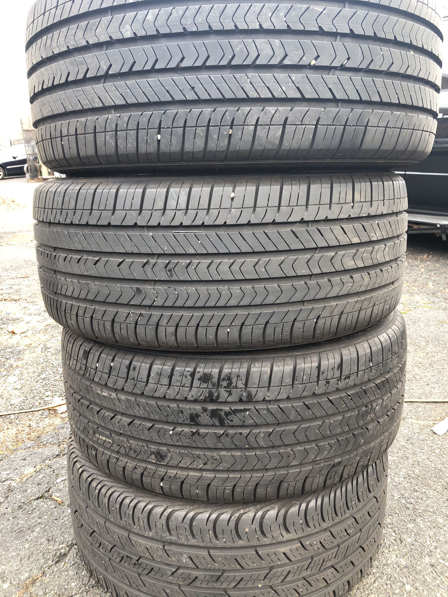 Set 4 usted tire 235/40R18 three Goodyear and one Continental one have patch set 4 usted tire $140